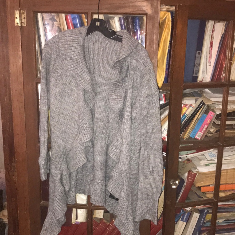 Ladies gray ruffled sweater